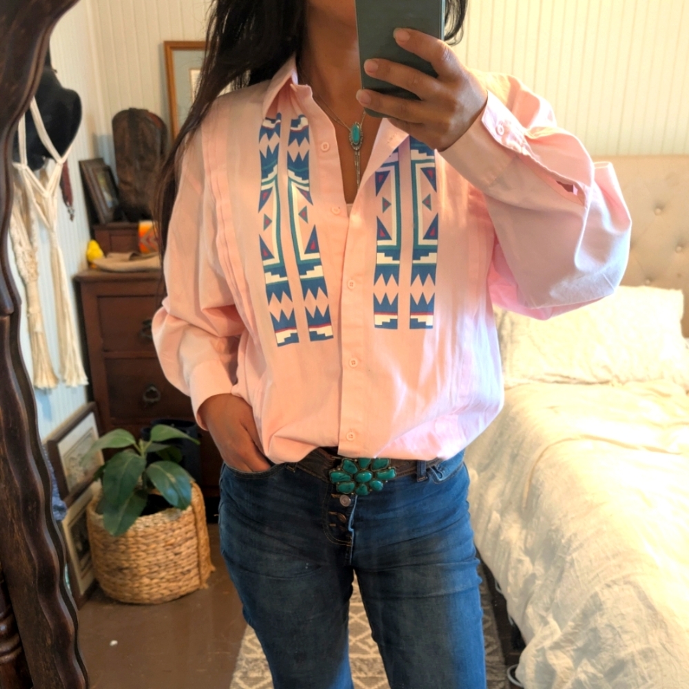 Vintage Wrangler Pink Button-Up Shirt Cowgirl Rodeo Aztec Design Western
